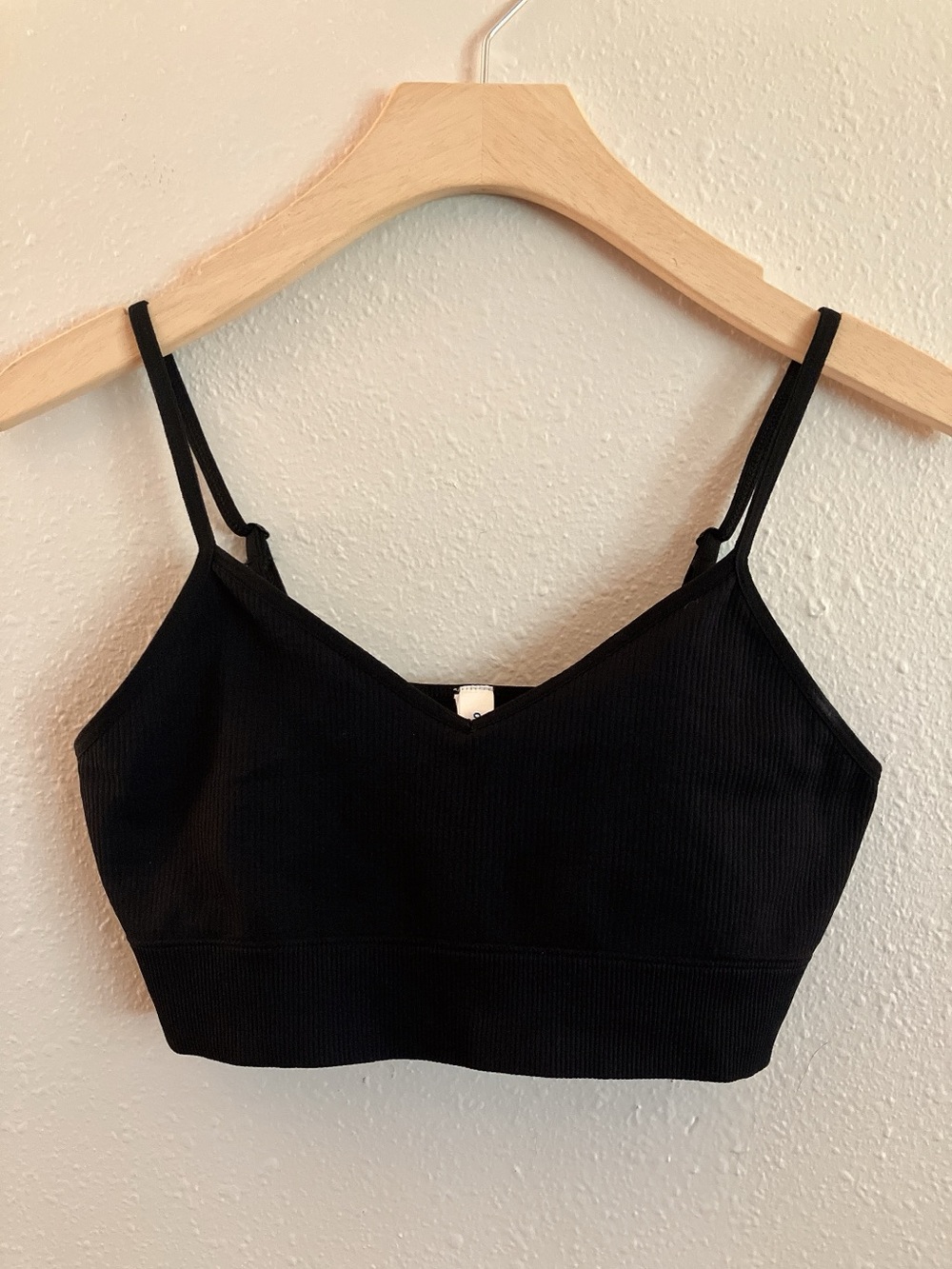 Old Navy Black Ribbed Bralette wireless Sports Bra Large - Picture 2 of 10